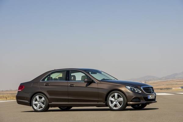 2014-mercedes-benz-e-class-(8)-600-001