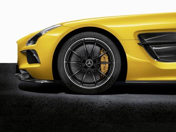 2014-sls-amg-black-series(6)-600-001
