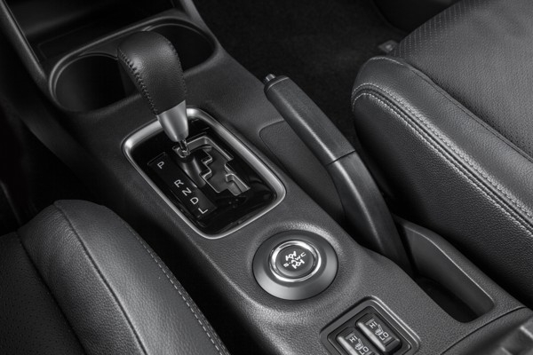 2014_outlander-11-600-001