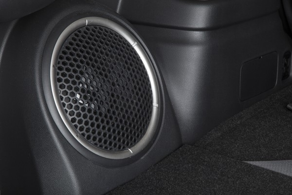 2014_outlander-41-600-001