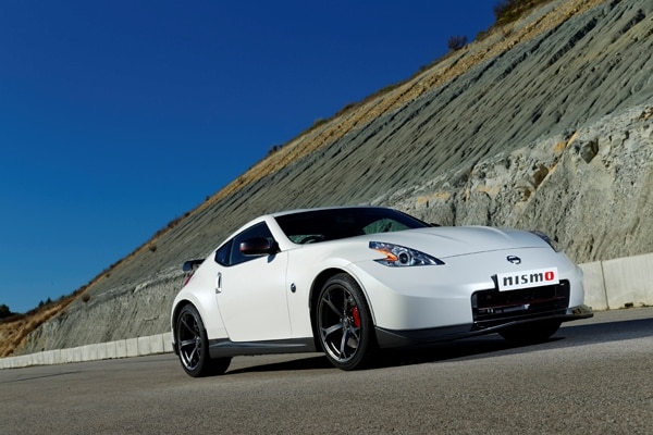 2014-nissan-370z-nismo-1-front-600-001
