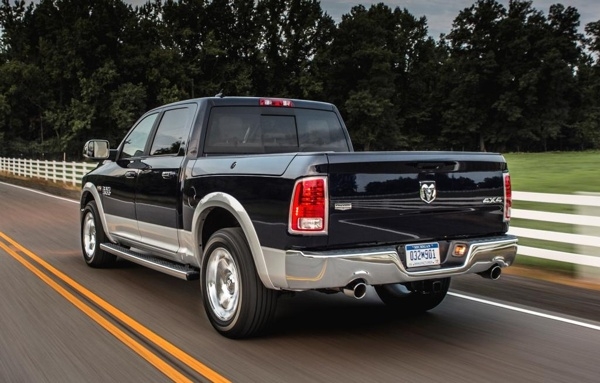 2013-ram-1500-rear-action-600-001