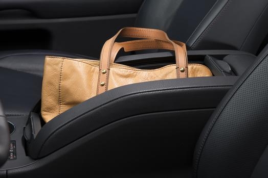 2014_toyota_highlander_16-600-001