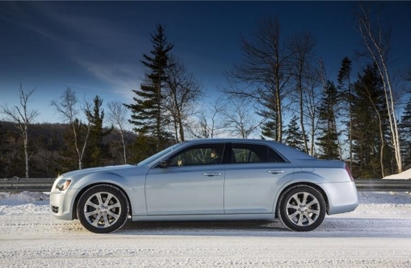 2013 Chrysler 300: Should you add the all-wheel drive? 8