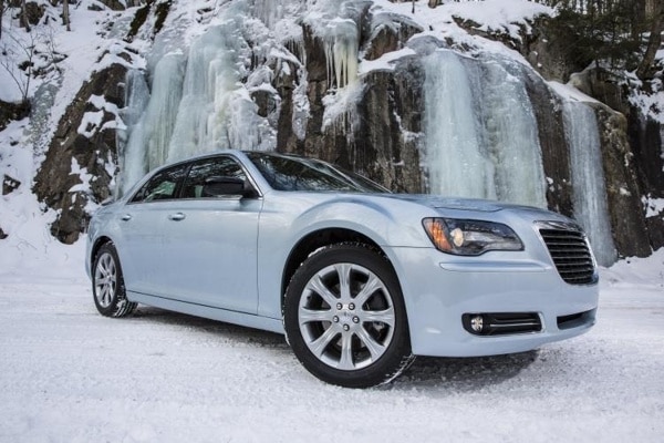 2013 Chrysler 300: Should you add the all-wheel drive? 16
