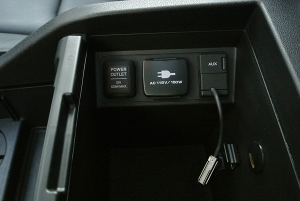 explorer-vs-pilot-(10)-600-001