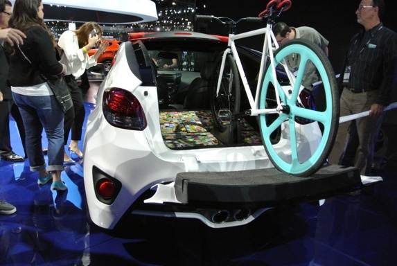 veloster-c3-jrn-(3)-600-001