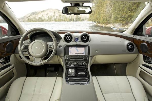 jaguar_xf_awd-system-(13)-600-001