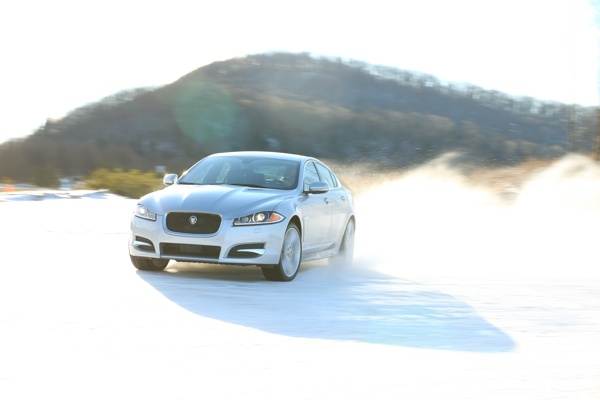 jaguar_xf_awd-system-(3)-600-001