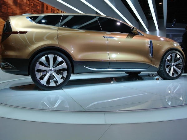 kia-cross-gt-(10)-600-001