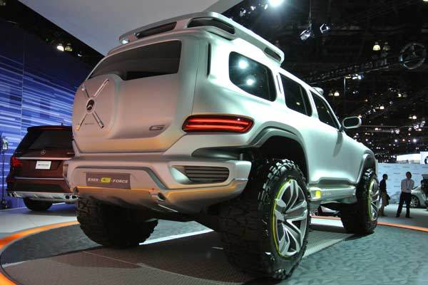 mb-g-force-rear-show-600-600-001
