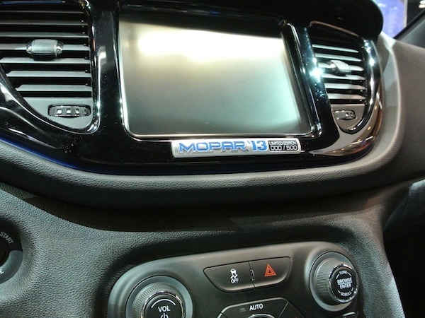 dart-mopar-(10)-600-001