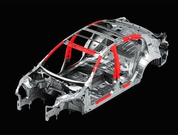 nissan-high-strength-steel-structure-cutaway-600-001