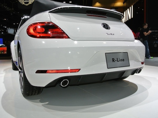 volkswagen-beetle-r-line-show-(8)-600-001