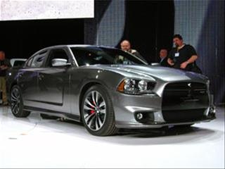 2012 Dodge Charger Srt8 on 2012 Dodge Charger Srt8   2011 Chicago Auto Show   Kelley Blue Book