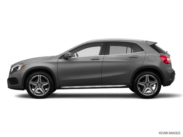 2015-mercedes-benz-gla-class-side_9871_001_640x480_787.jpg