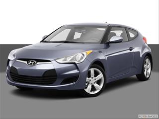 2013 Hyundai Veloster Front angle medium view