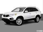 2011 Kia Sorento Front low 5/8 angle view photo