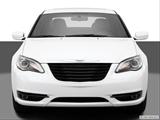 2013 Chrysler 200 Low/wide front photo