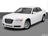 2013 Chrysler 300 Front angle view photo