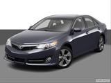 2013 Toyota Camry Front angle view photo