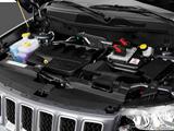 2014 Jeep Compass Engine photo