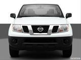 2013 Nissan Frontier King Cab Low/wide front photo