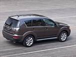 2010 Mitsubishi Outlander photo