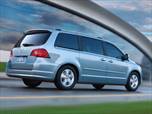 2010 Volkswagen Routan photo