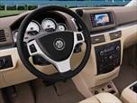 2010 Volkswagen Routan photo