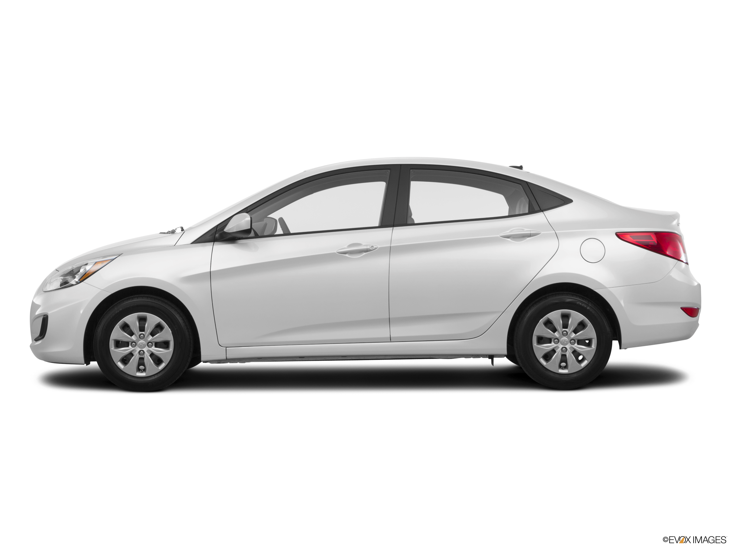 Đánh giá có nên mua Hyundai Accent 2016 cũ không