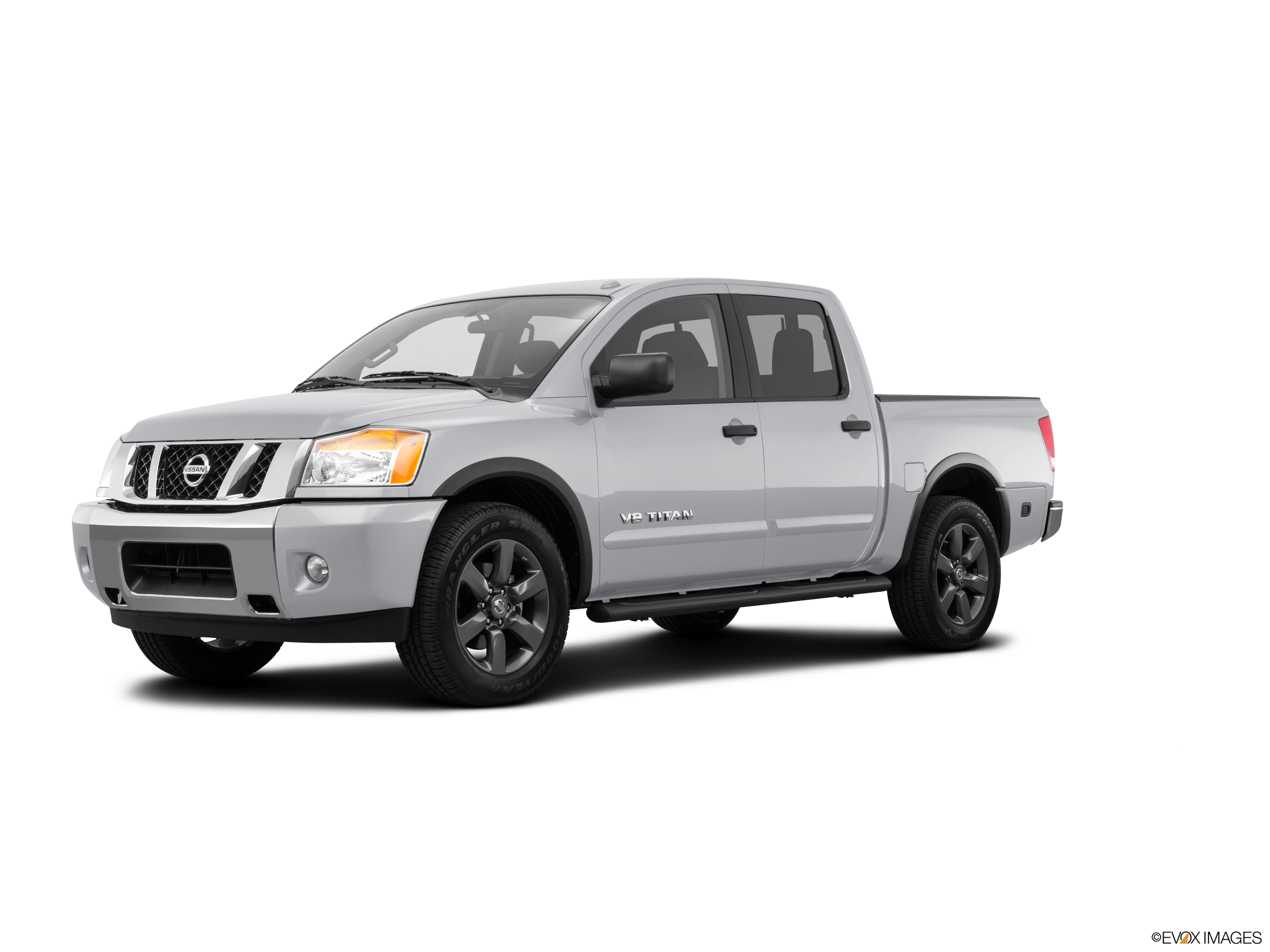 2015 nissan titan sv 4x4