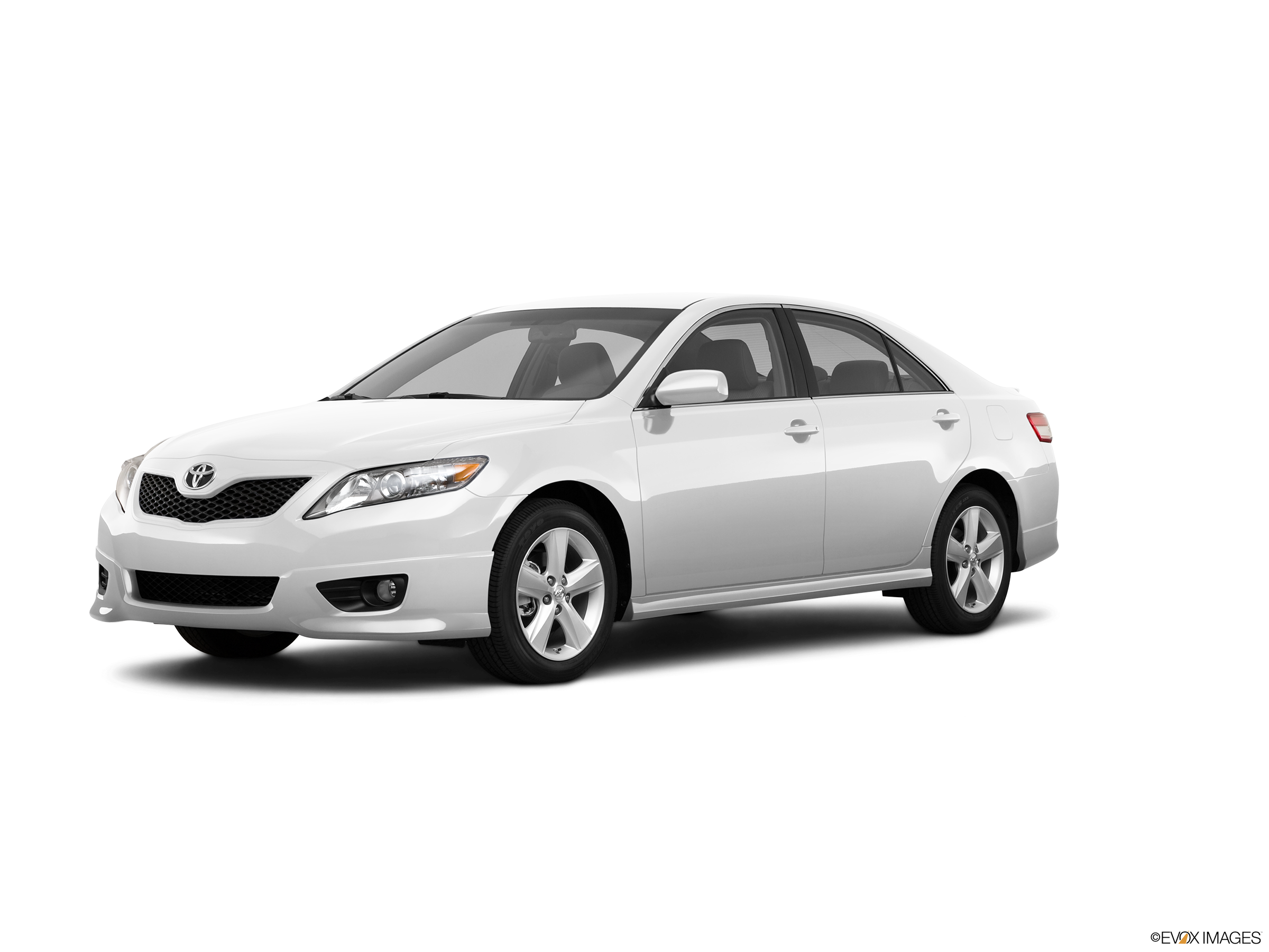 Toyota camry 2010 года