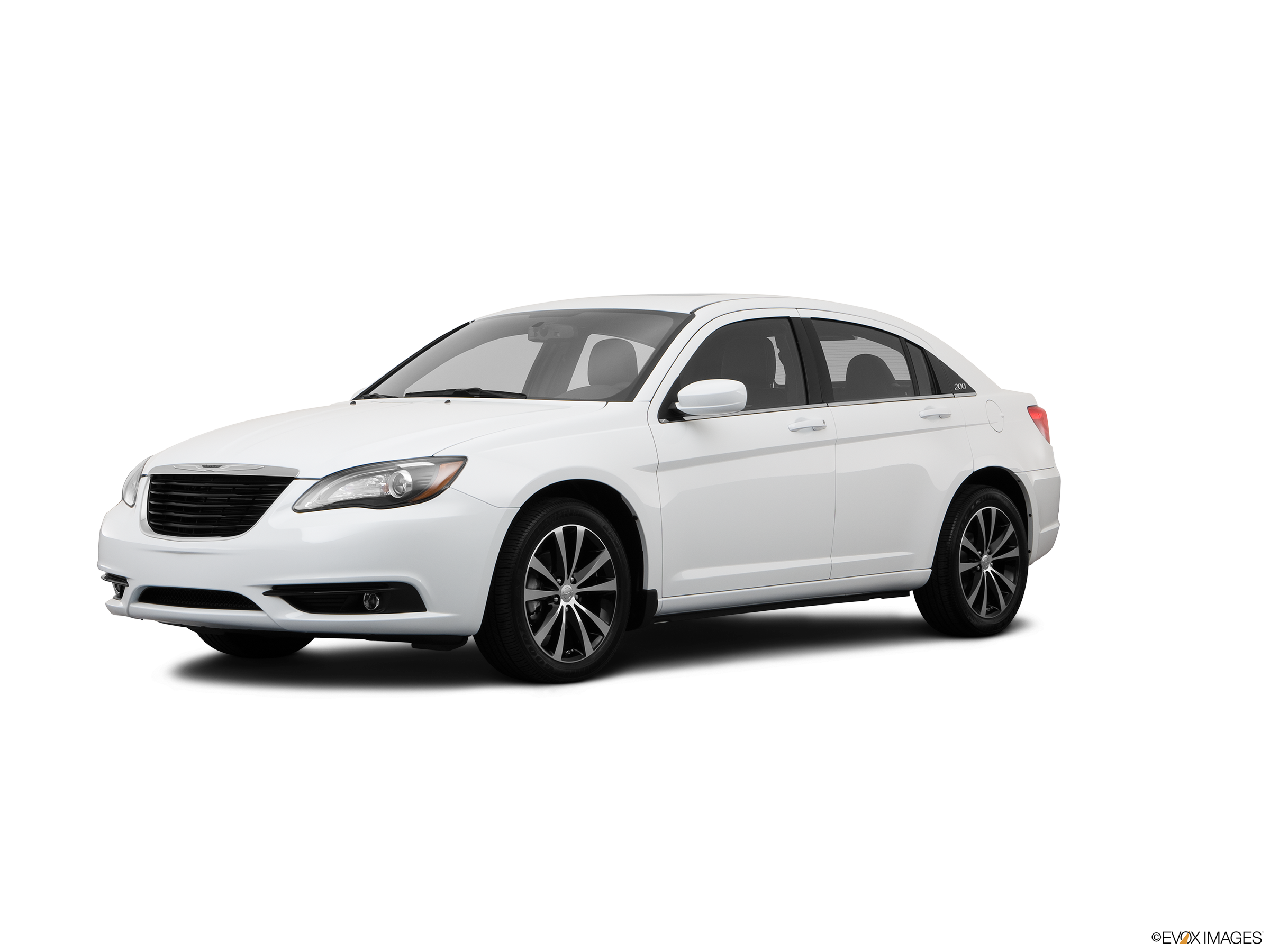 2013 chrysler 200 white