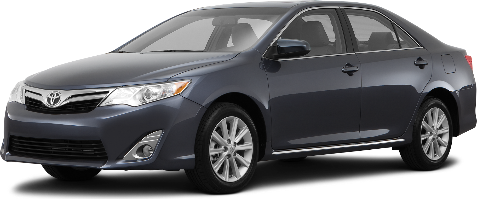 Toyota Camry XLE Sedan 4D