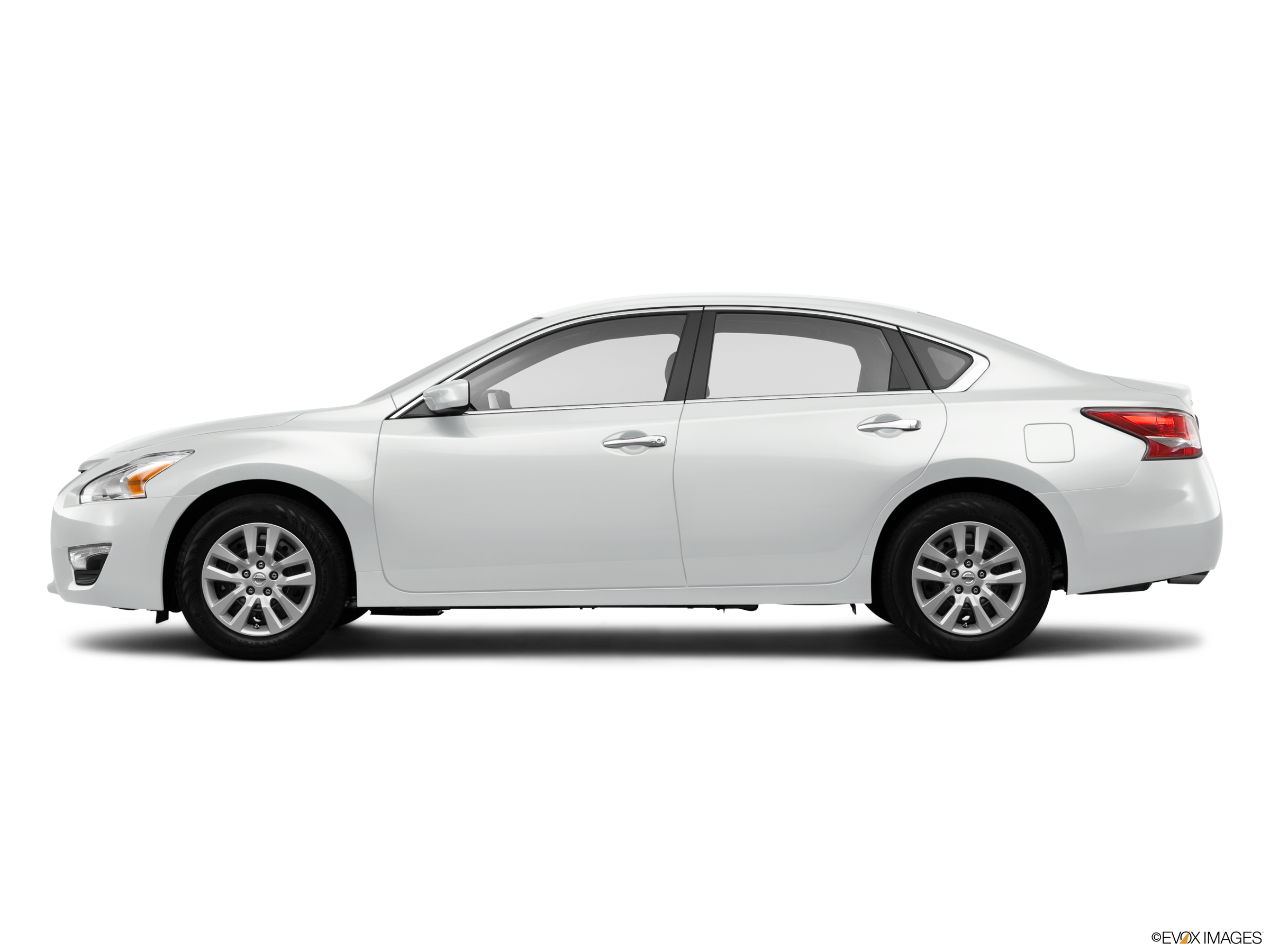 2014 nissan altima kbb