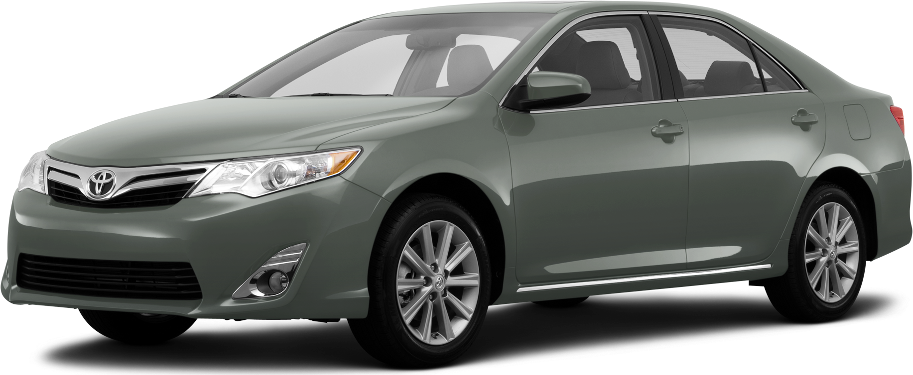 Toyota Camry XLE Sedan 4D