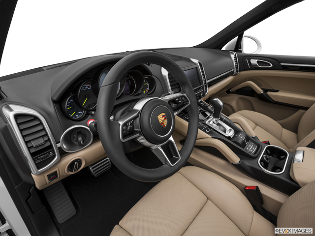 2016 Porsche Cayenne Interior: 0