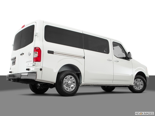 nissan nv 2016