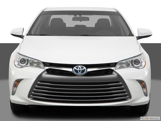 2017 Toyota Camry Hybrid Values & Cars for Sale | Kelley Blue Book