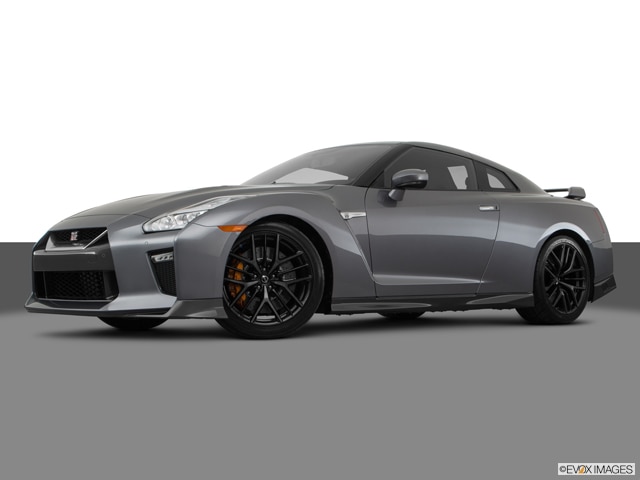 日産(NISMO)GT-R 2台 正真正銘のGT-Rの頂点！ NISMOが生んだたった19台の至宝R34 GT-R