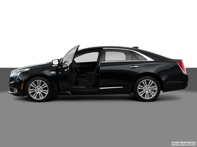 102-005 1/18 キャデラック Cadillac XTS グレー 1/18 Dealer Edition Cadillac XTS (Grey) Diecast Car Model