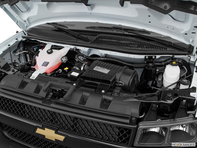 2005 chevy express 2500 engine