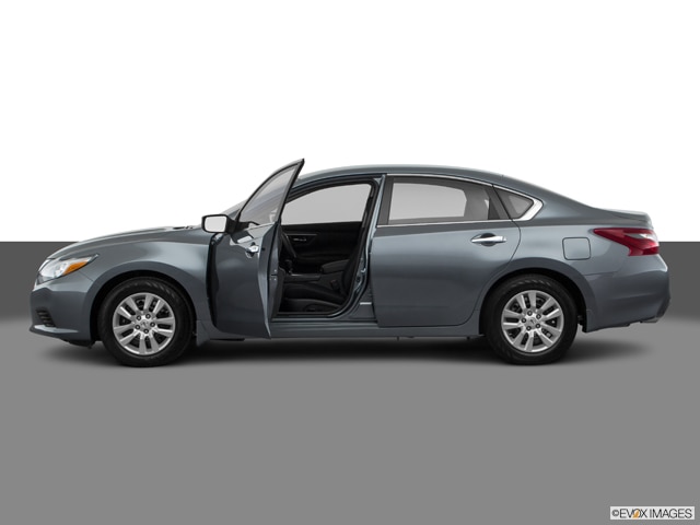 blue book value 2018 nissan altima