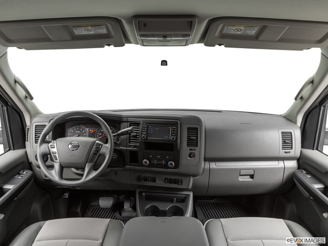 nissan nv 3500 v8