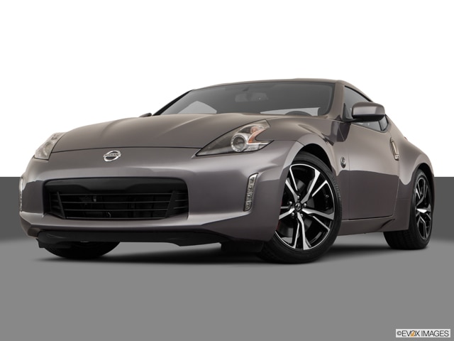 2020-Nissan-370Z-front-angle4-