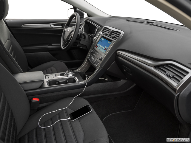 Ford Fusion Se 2022 Interior