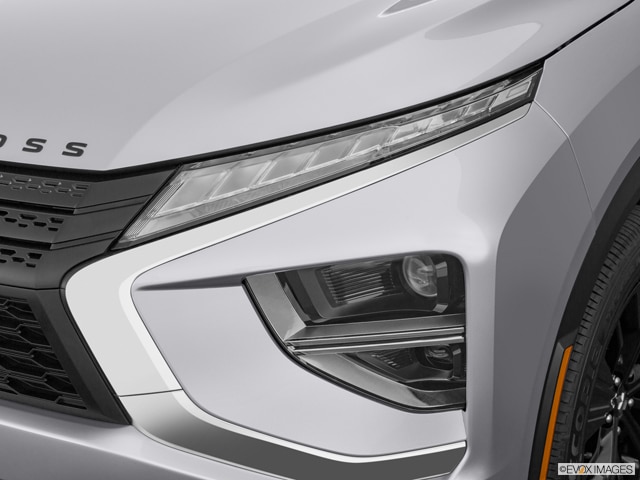 SUV cupê: Mitsubishi Eclipse Cross Sport cobra R$ 12.000 pelo visual  esportivado