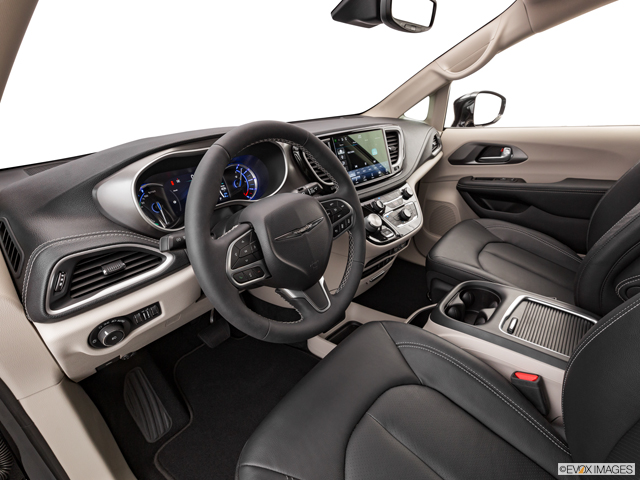 New 2023 Chrysler Pacifica Hybrid Touring L Prices | Kelley Blue Book