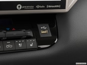 2023 Toyota Tundra CrewMax Interior: 0